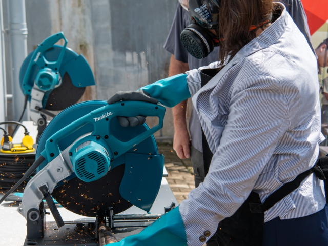 VEILIGHEIDSFUNCTIONARISSEN VOLGEN TRAINING “DESTRUCTIE VAN WAPENS”
